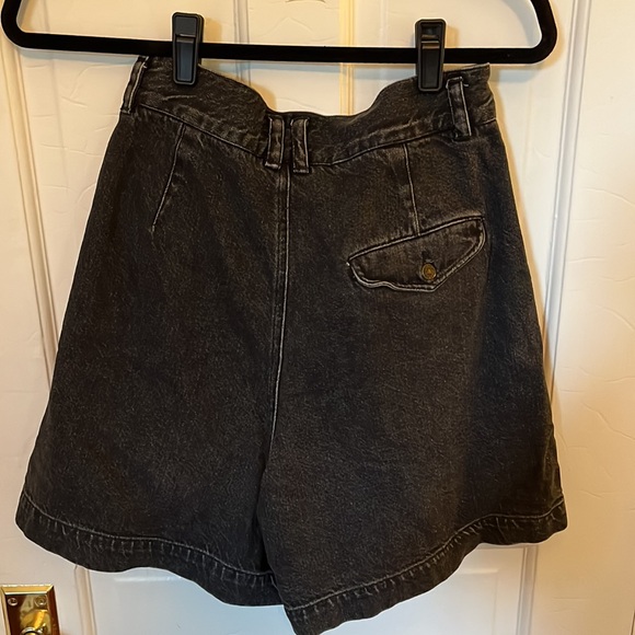 Vintage Liz Wear High Waisted Black Denim Shorts - Picture 4 of 5